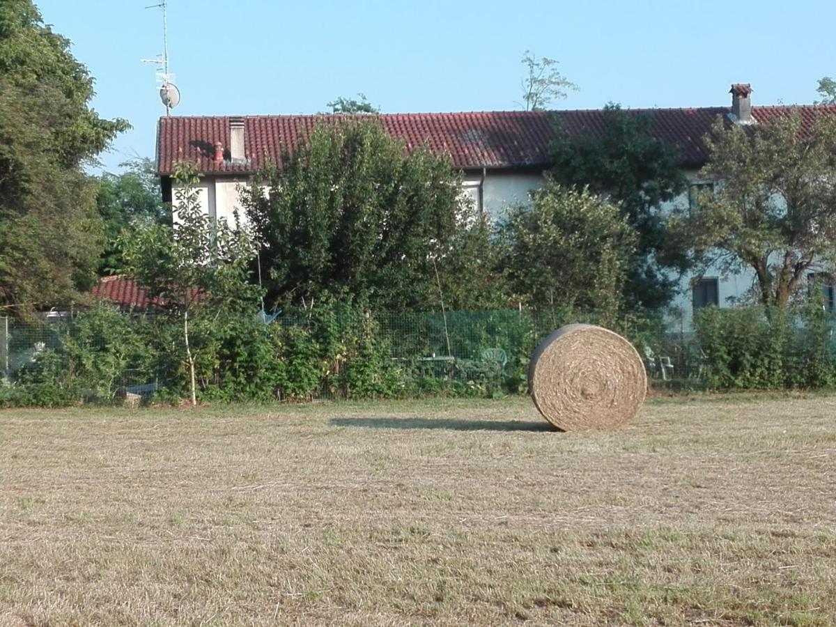 Il Casolare Del Medio Olona Bed & Breakfast Fagnano Olona Exterior photo