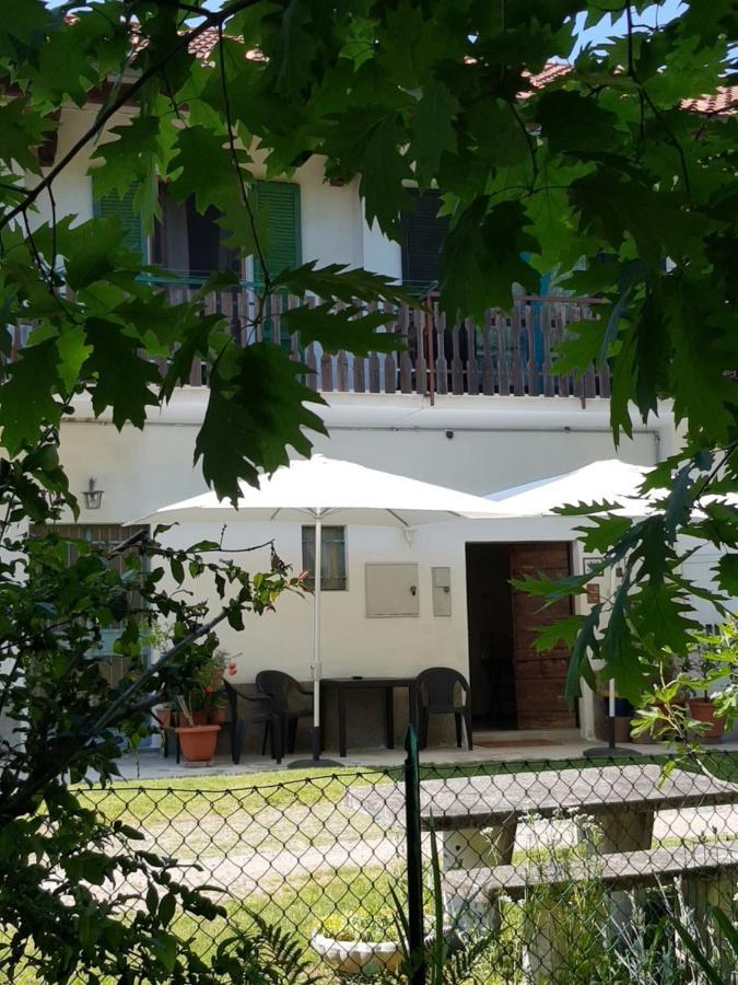 Il Casolare Del Medio Olona Bed & Breakfast Fagnano Olona Exterior photo