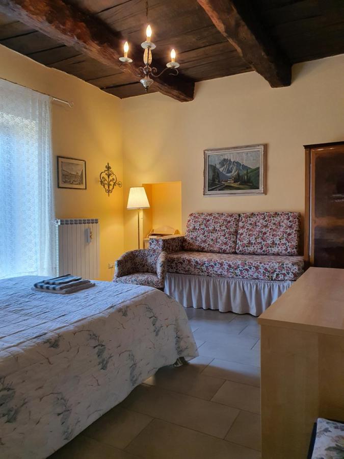 Il Casolare Del Medio Olona Bed & Breakfast Fagnano Olona Exterior photo