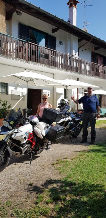 Il Casolare Del Medio Olona Bed & Breakfast Fagnano Olona Exterior photo