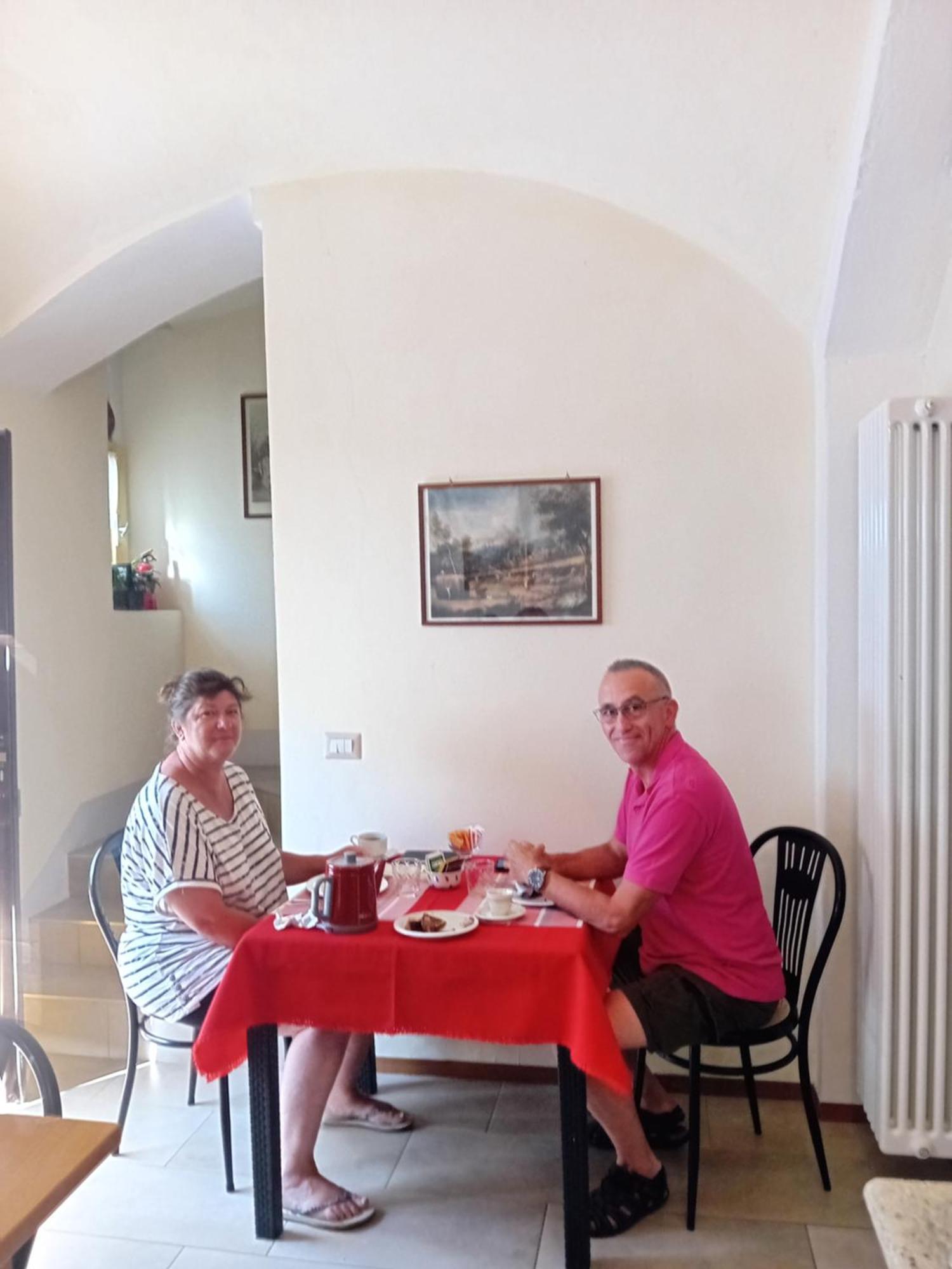 Il Casolare Del Medio Olona Bed & Breakfast Fagnano Olona Exterior photo